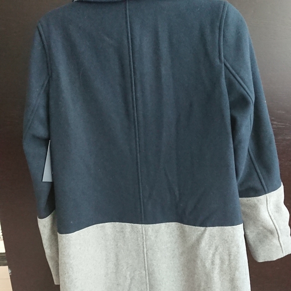 Tommy Hilfiger - Picture 3 of 4